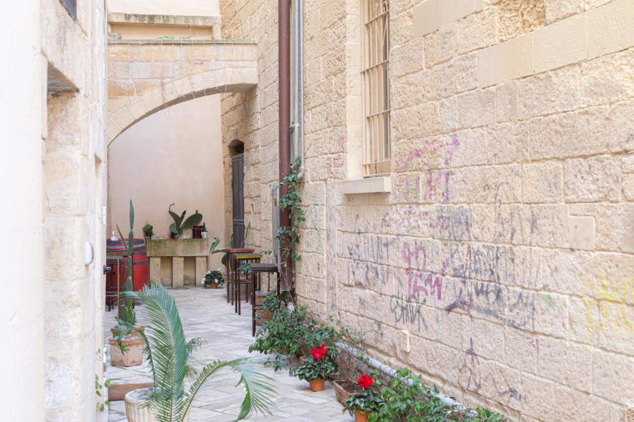 Casa Mamma Elvira Panzió Lecce Kültér fotó