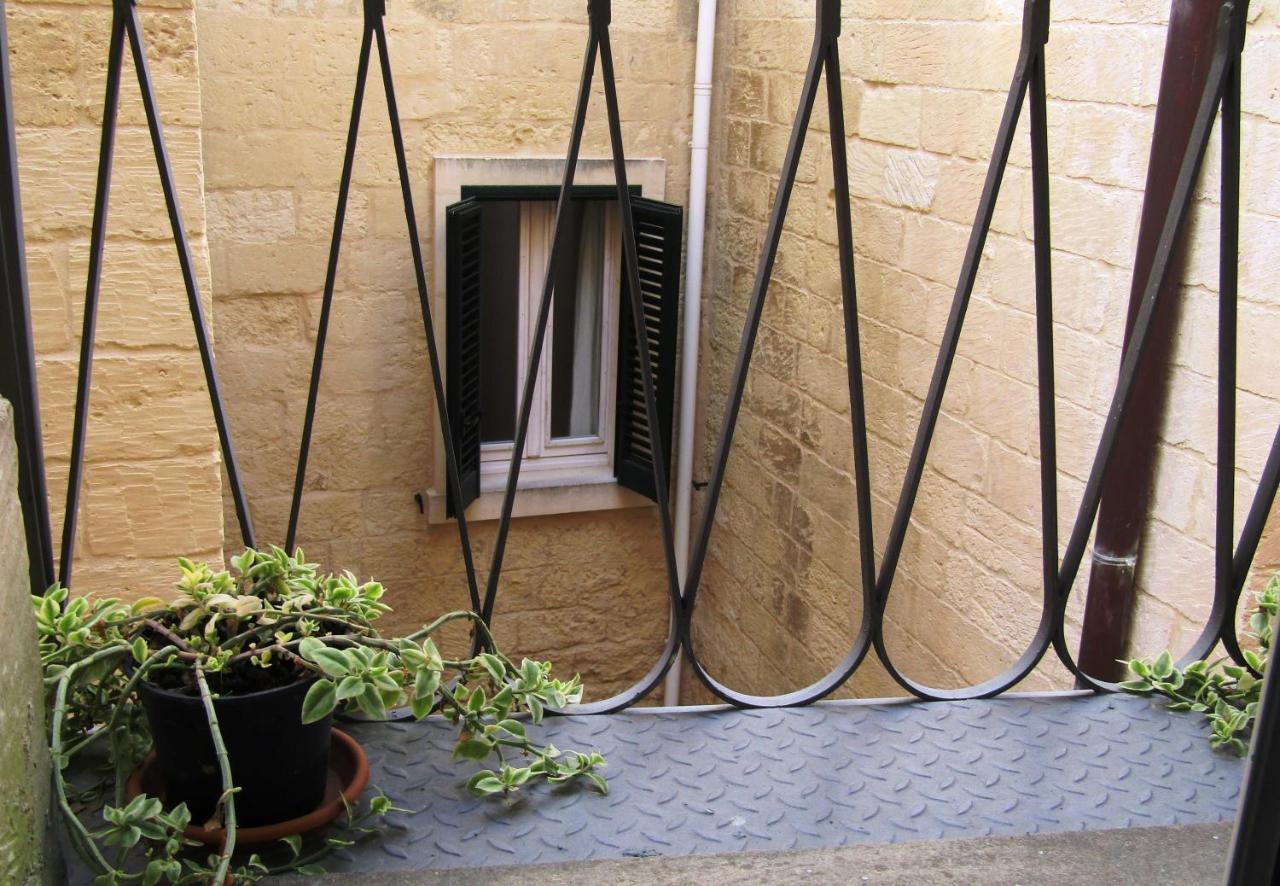 Casa Mamma Elvira Panzió Lecce Kültér fotó